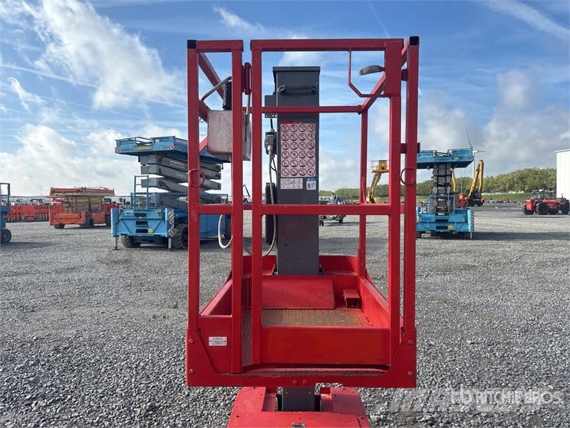 SkyJack SJ12 Vertical Mast Lift Vertikalna dvigala
