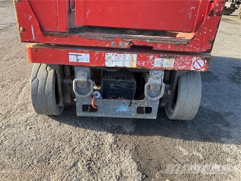 SkyJack SJ12 Vertical Mast Lift Used Personnel lifts and access elevators