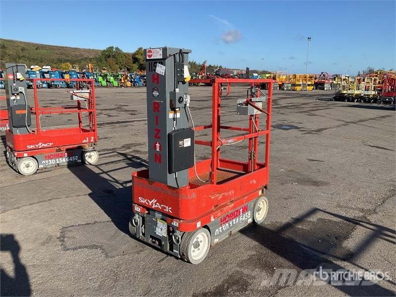 SkyJack SJ12 Vertical Mast Lift Used Personnel lifts and access elevators