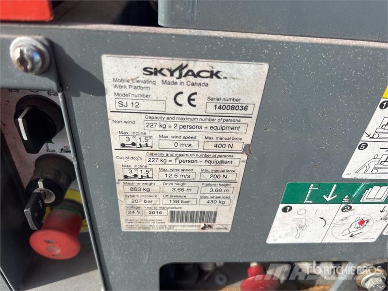 SkyJack SJ12 Vertical Mast Lift Vertikalna dvigala