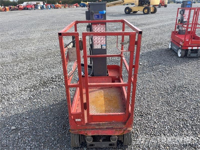 SkyJack SJ12 Vertical Mast Lift (Inoperable) رافعات السارية الرأسية