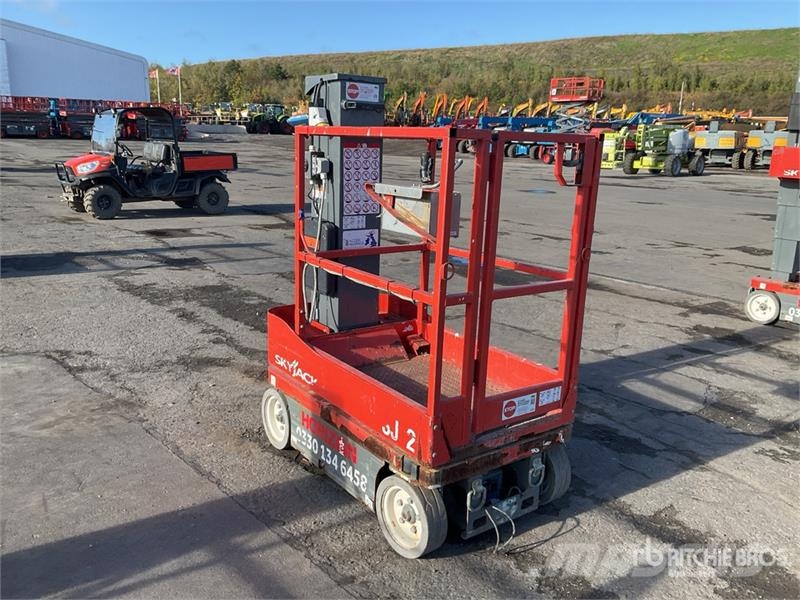 SkyJack SJ12 Vertical Mast Lift Used Personnel lifts and access elevators