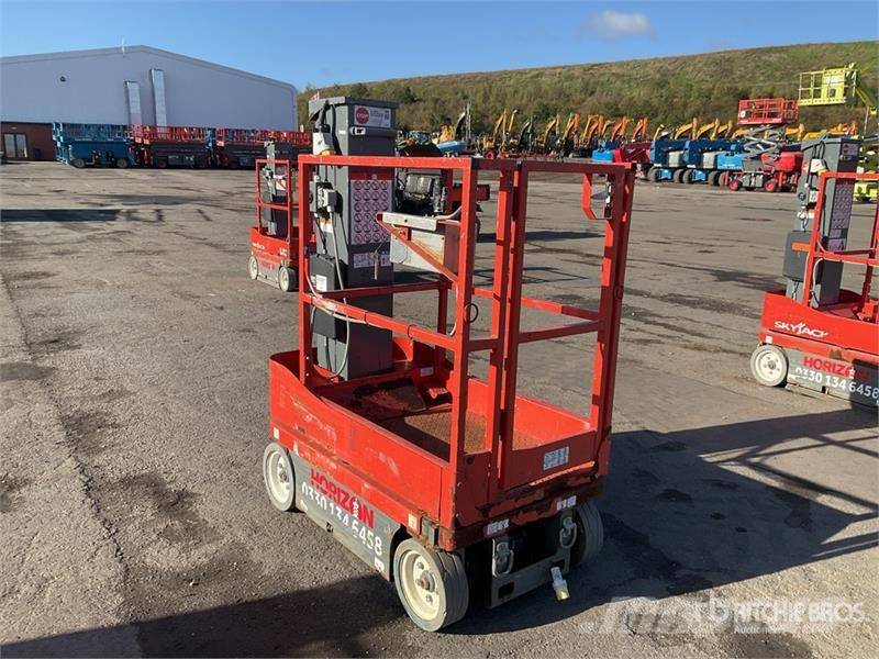 SkyJack SJ12 Vertical Mast Lift Used Personnel lifts and access elevators