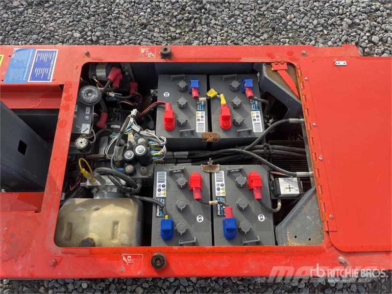 SkyJack SJ12 Vertical Mast Lift رافعات السارية الرأسية
