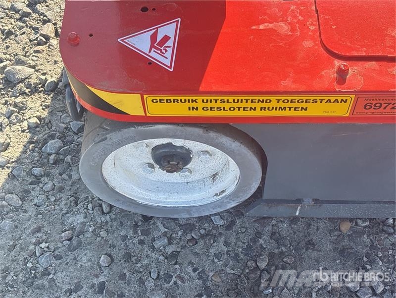 SkyJack SJ16 Vertikalna dvigala