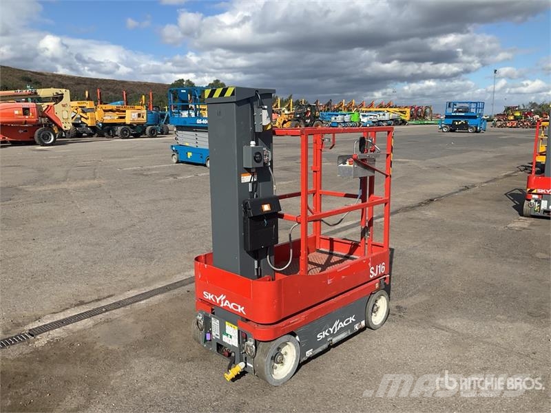 SkyJack SJ16 Vertikalne radne podizne platforme