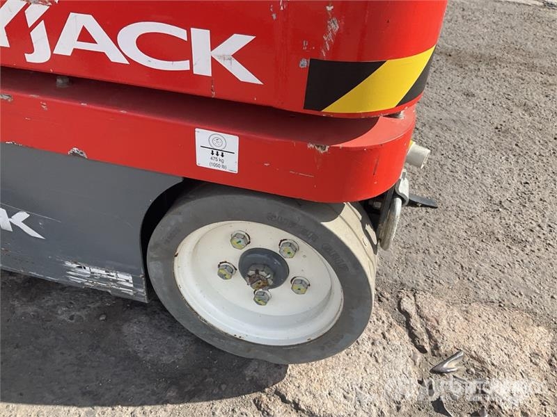 SkyJack SJ16 Vertikalne radne podizne platforme