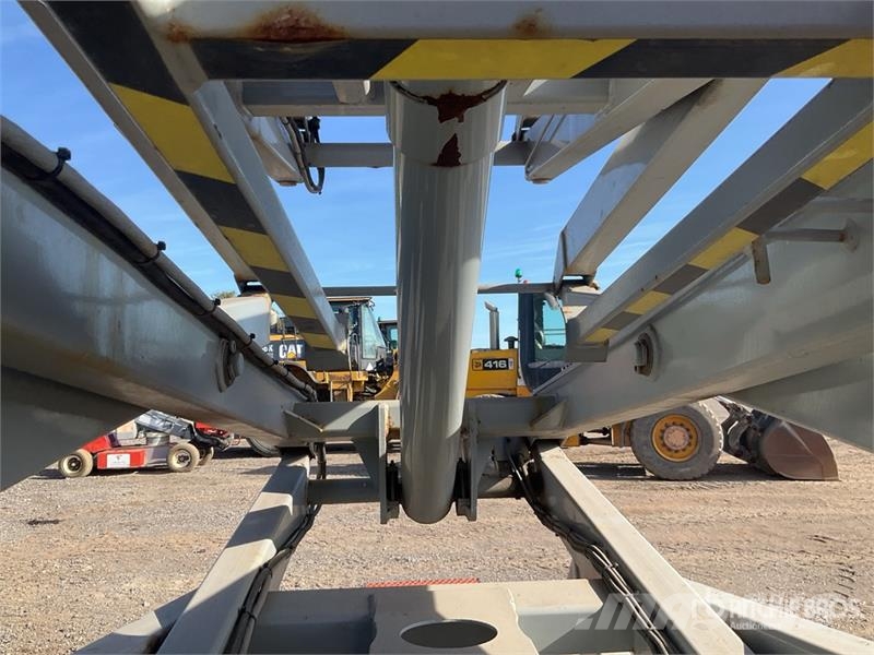 SkyJack SJ4632 Electric Scissor Lift Šķerveida pacēlāji