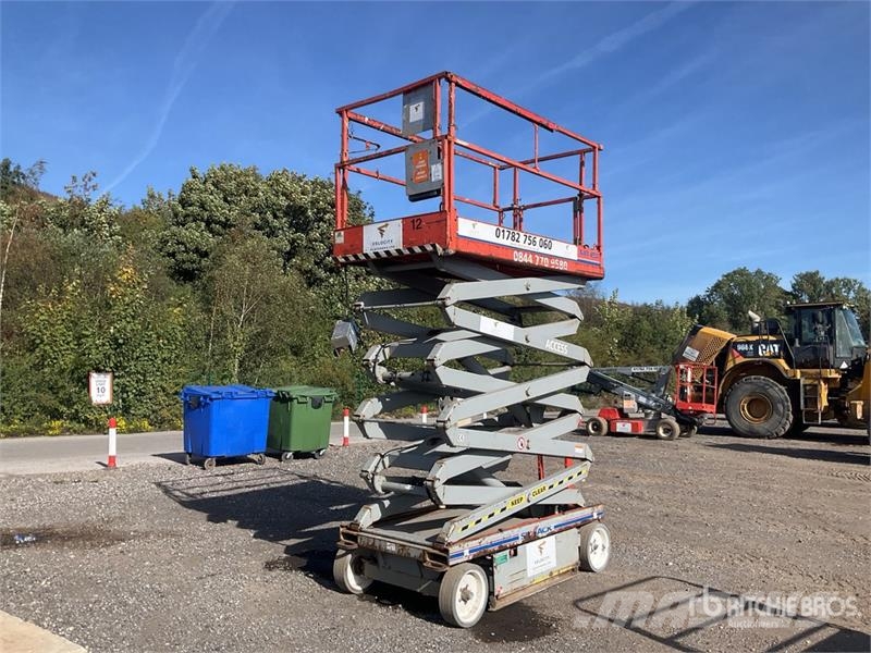 SkyJack SJ4632 Electric Scissor Lift Šķerveida pacēlāji
