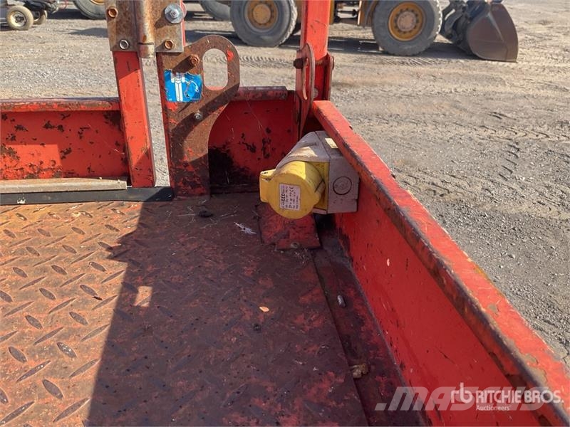 SkyJack SJ4632 Electric Scissor Lift Šķerveida pacēlāji