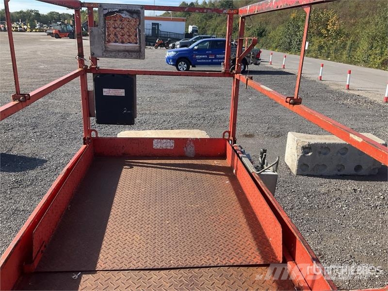 SkyJack SJ4632 Electric Scissor Lift Šķerveida pacēlāji