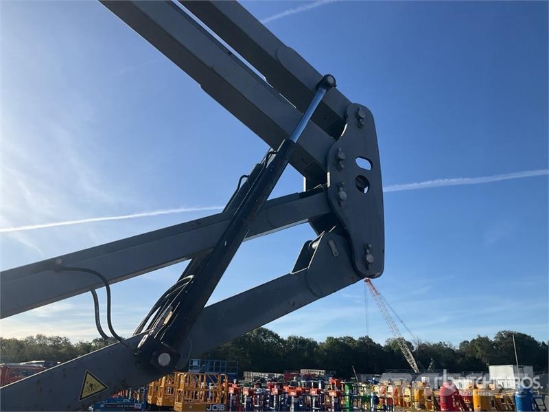 SkyJack SJ46AJ Strēles pacēlāji