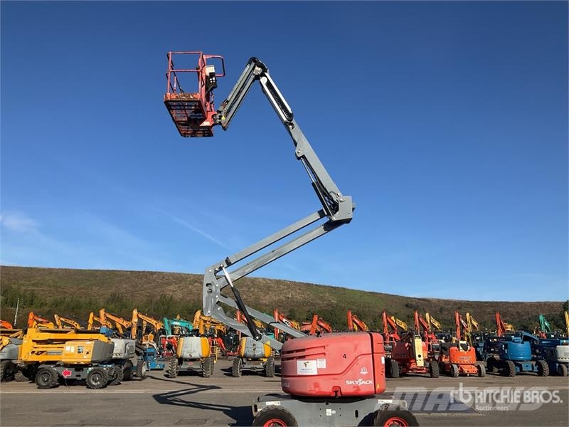 SkyJack SJ46AJ Strēles pacēlāji
