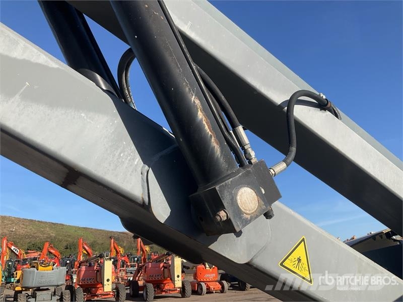 SkyJack SJ46AJ Strēles pacēlāji