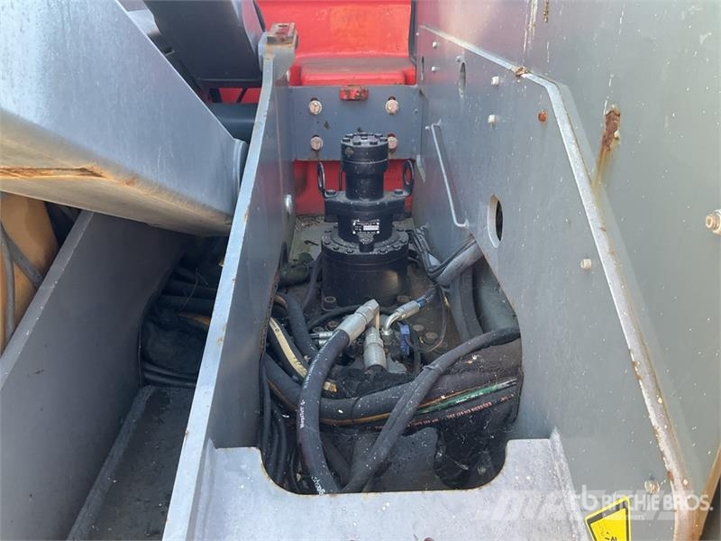 SkyJack SJ46AJ Strēles pacēlāji