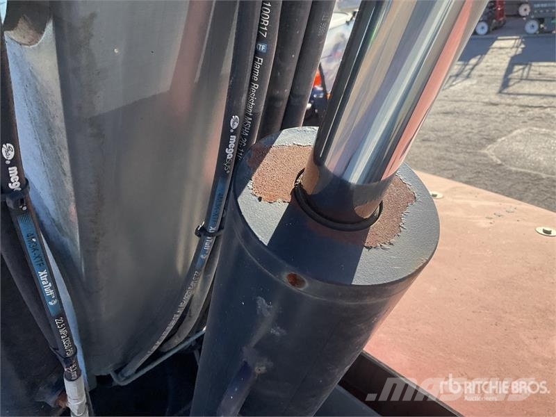 SkyJack SJ46AJ Strēles pacēlāji