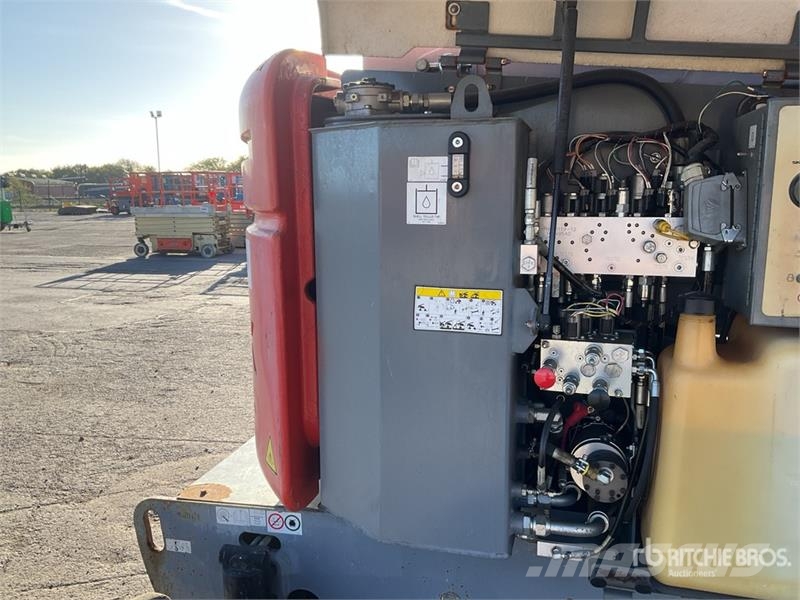 SkyJack SJ46AJ Strēles pacēlāji