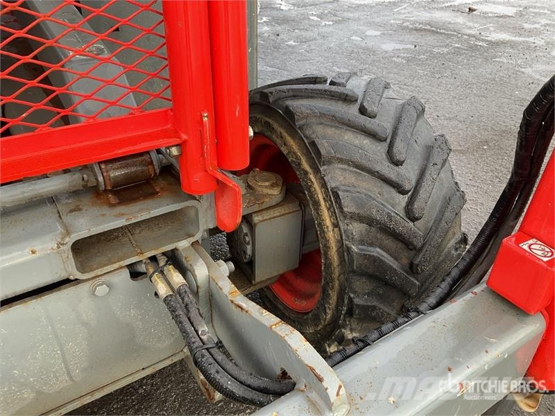 SkyJack SJ6826 RT Scissor lifts