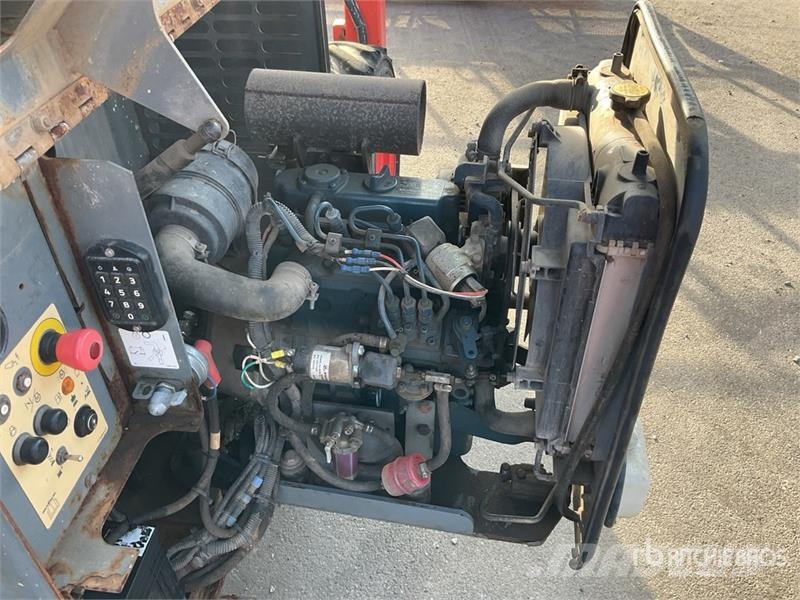 SkyJack SJ6826 RT Škaraste platforme