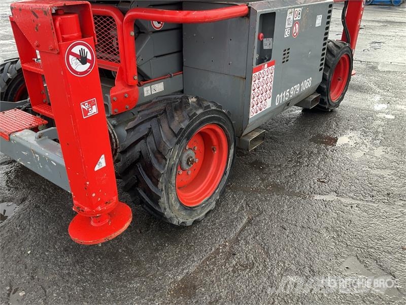 SkyJack SJ6826 RT Scissor lifts