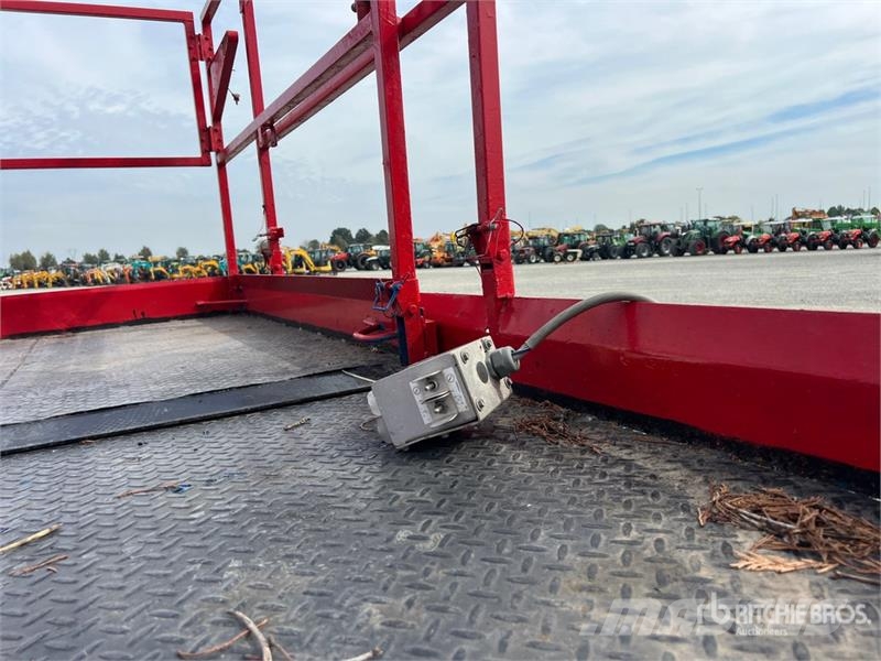 SkyJack SJ6832 Ollós emelők