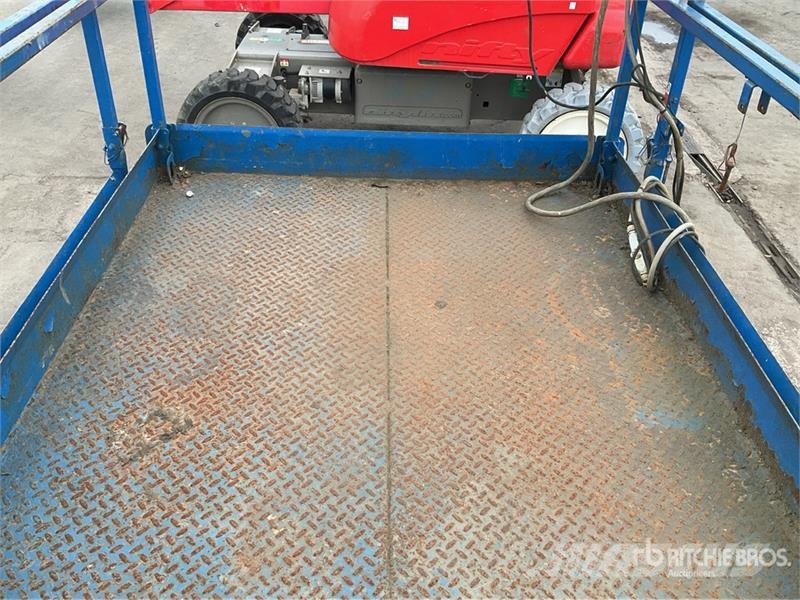 SkyJack SJ6832 RT Schaarhoogwerkers