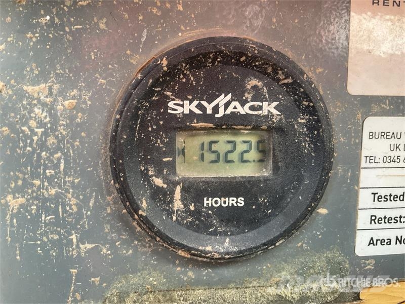 SkyJack SJ6832 RT Makazaste platforme