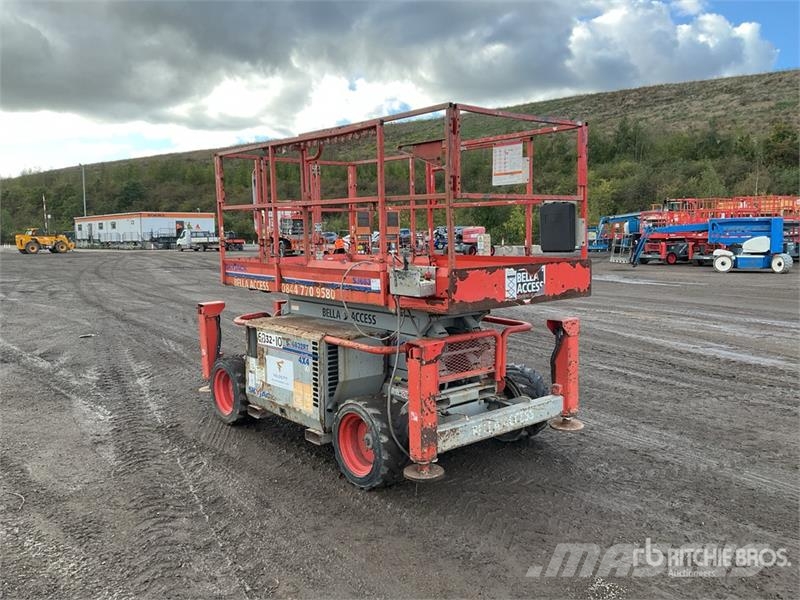 SkyJack SJ6832 RT Scheren-Arbeitsbühnen