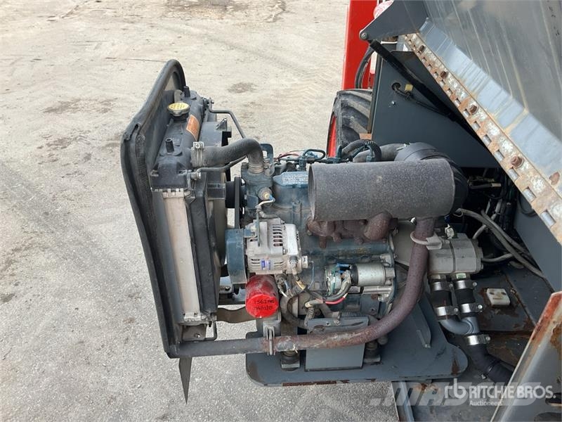 SkyJack SJ6832 RT Škaraste platforme