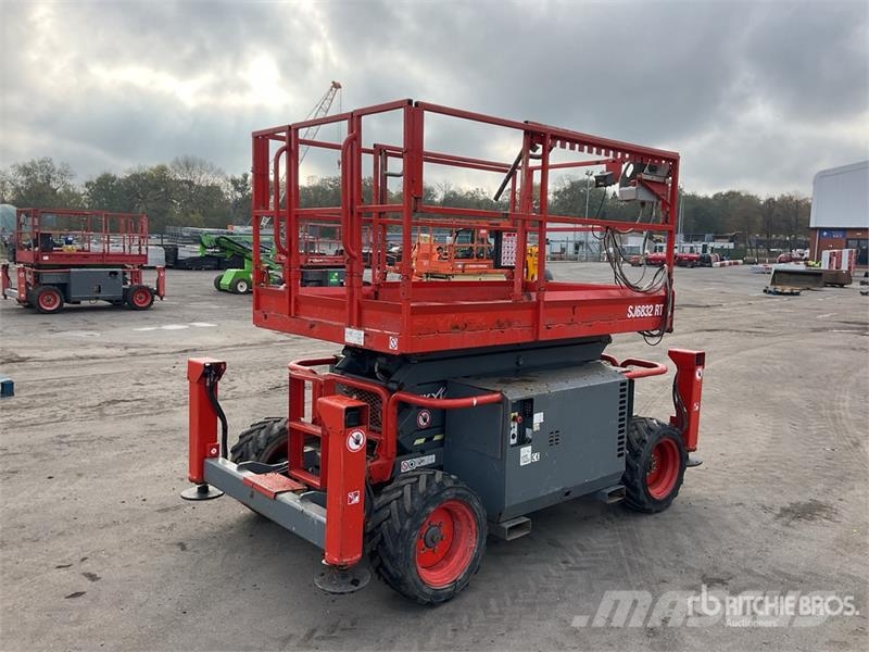 SkyJack SJ6832 RT Škaraste platforme