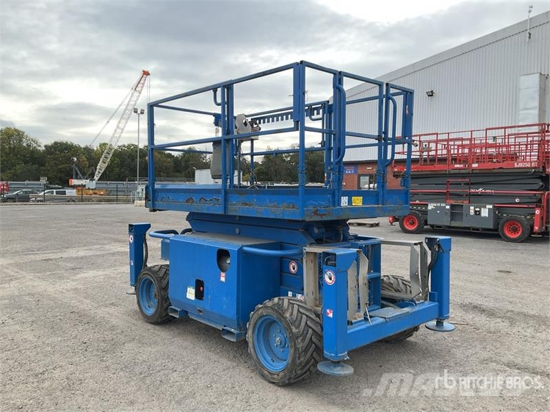 SkyJack SJ6832 RT Schaarhoogwerkers