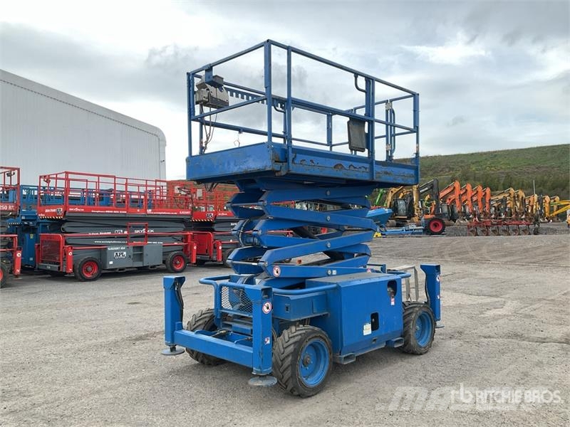 SkyJack SJ6832 RT Schaarhoogwerkers