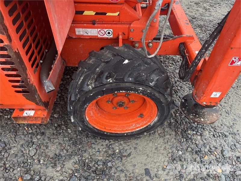 SkyJack SJ6832 RT Ollós emelők
