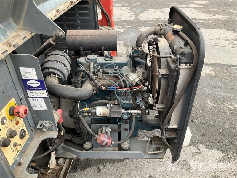 SkyJack SJ6832 RT Saxlifte