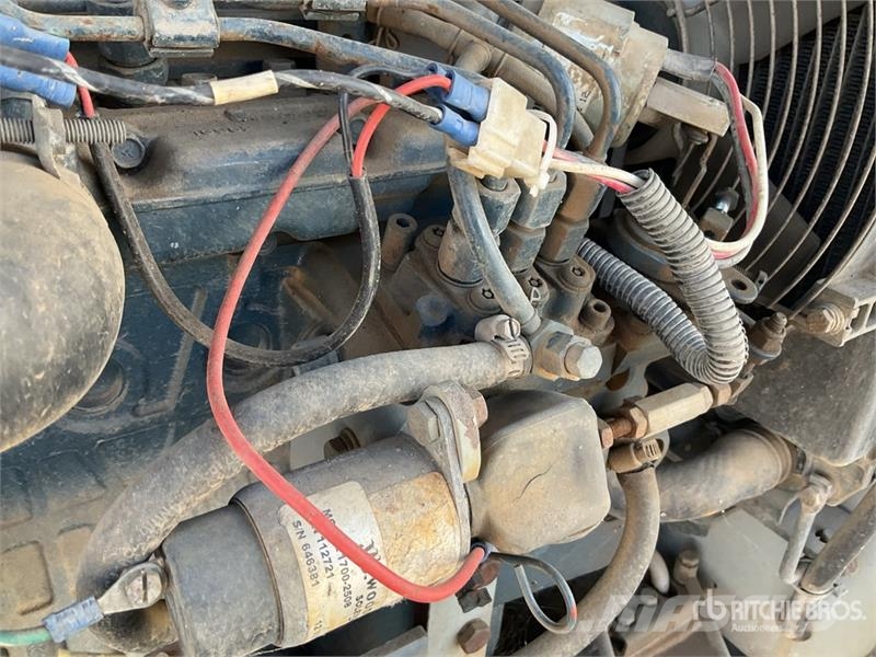 SkyJack SJ6832 RT Piattaforme a pantografo