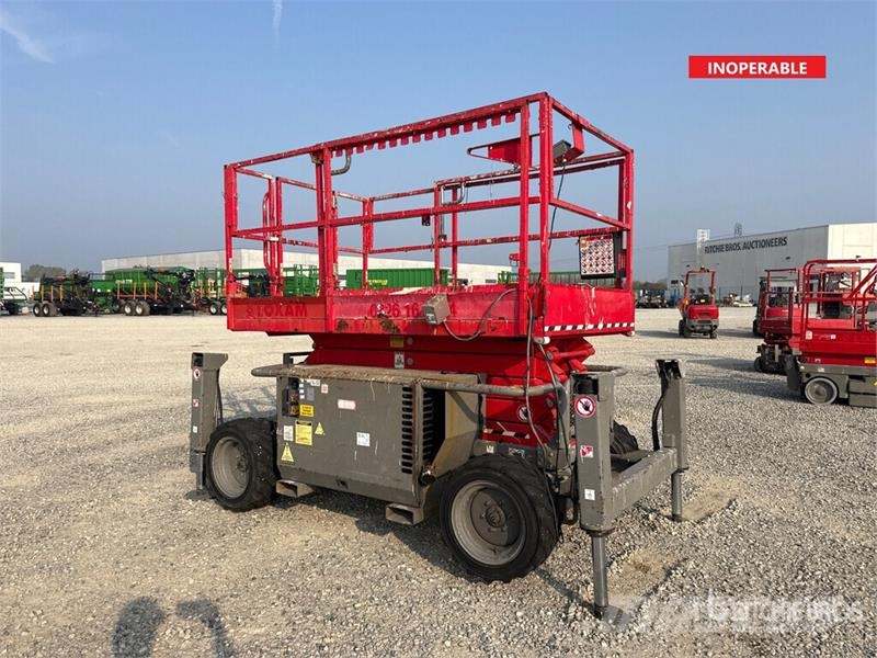 SkyJack SJ6832 RT Nožnicové zdvíhacie plošiny