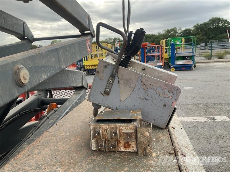 SkyJack SJ6832 RT Makazaste platforme