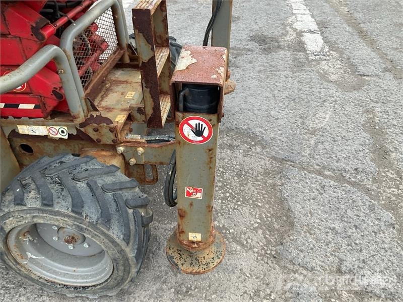 SkyJack SJ6832RT Diesel Scissor Lift (Inoperable) Schaarhoogwerkers
