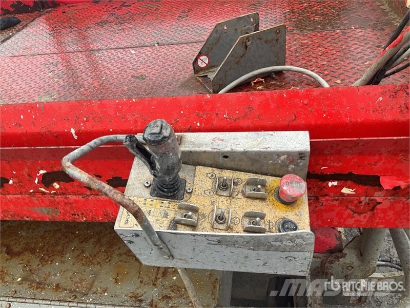 SkyJack SJ6832RT Diesel Scissor Lift (Inoperable) Schaarhoogwerkers