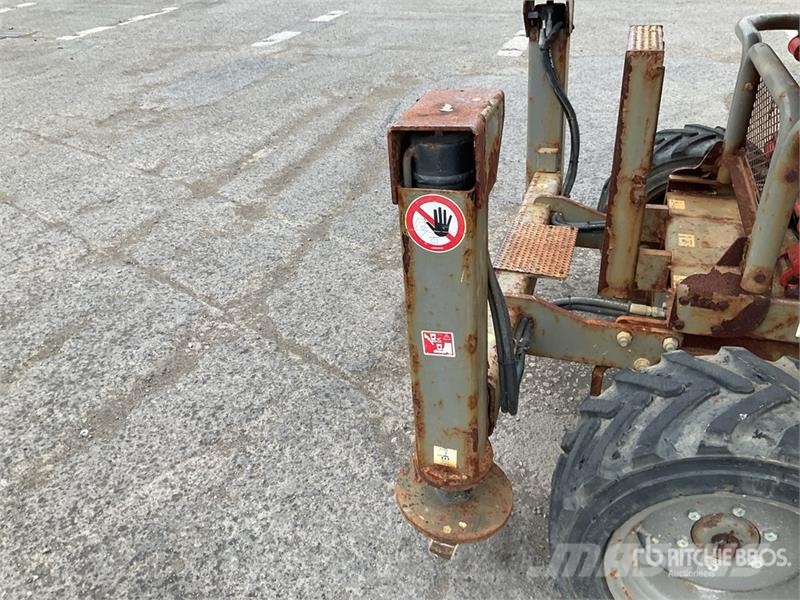 SkyJack SJ6832RT Diesel Scissor Lift (Inoperable) Schaarhoogwerkers