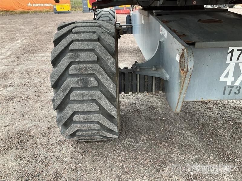 SkyJack SJ86T 4WD Diesel Telescopic Boom Lift Teleskopiskie pacēlāji