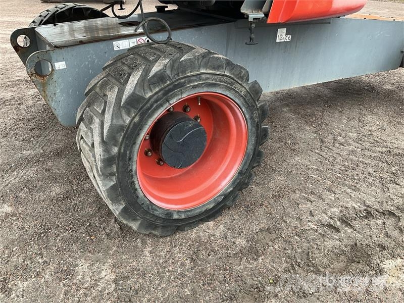 SkyJack SJ86T 4WD Diesel Telescopic Boom Lift Teleskopiskie pacēlāji