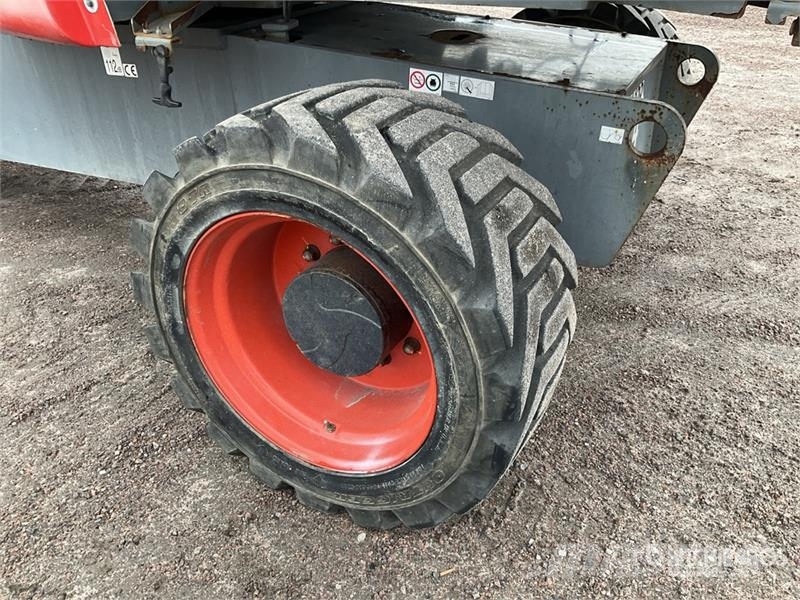 SkyJack SJ86T 4WD Diesel Telescopic Boom Lift Teleskopiskie pacēlāji