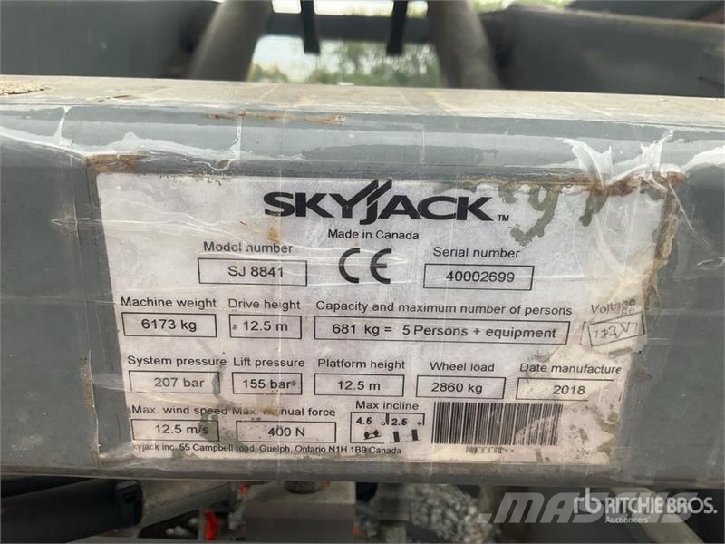 SkyJack SJ8841 4x4 Diesel Scissor Lift Scheren-Arbeitsbühnen