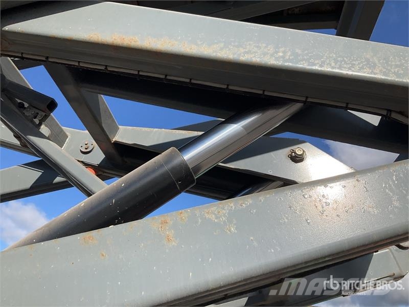 SkyJack SJ8841 4x4 Diesel Scissor Lift Scheren-Arbeitsbühnen