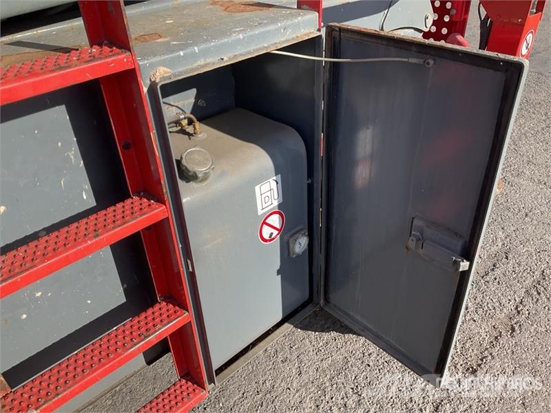 SkyJack SJ8841 4x4 Diesel Scissor Lift Scheren-Arbeitsbühnen