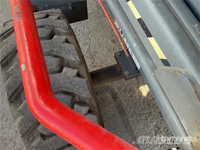 SkyJack SJ8841 4x4 Diesel Scissor Lift Scheren-Arbeitsbühnen