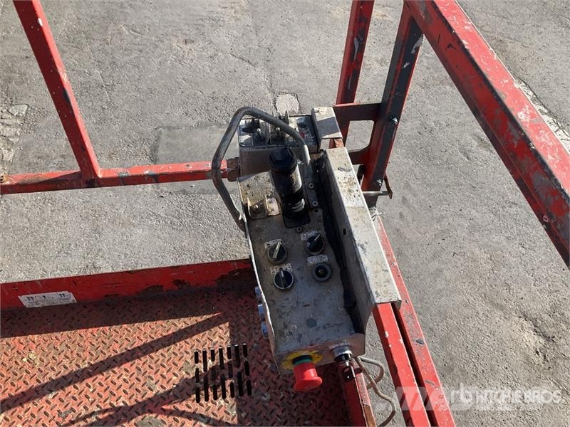 SkyJack SJ8841 4x4 Diesel Scissor Lift Scheren-Arbeitsbühnen