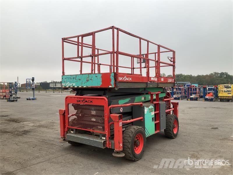 SkyJack SJ8841 Scissor Lift Škaraste platforme
