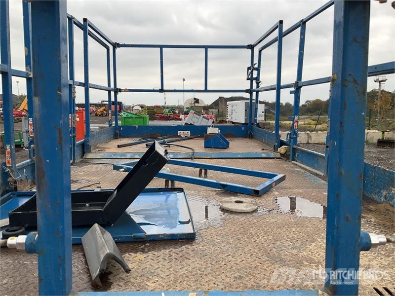 SkyJack SJ8841RT 4x4 Diesel Scissor Lift (Inoperable) Saxlifte